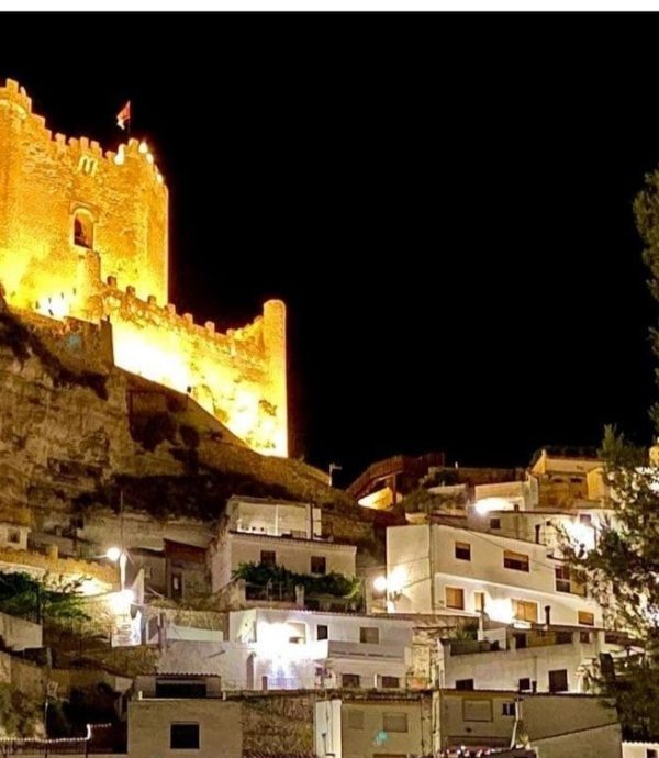 CASTILLO